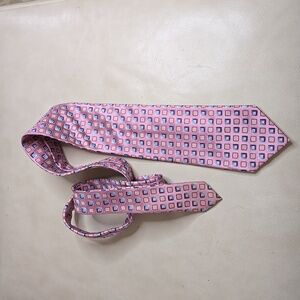 ERMENEGILDO ZEGNA Silk tie.